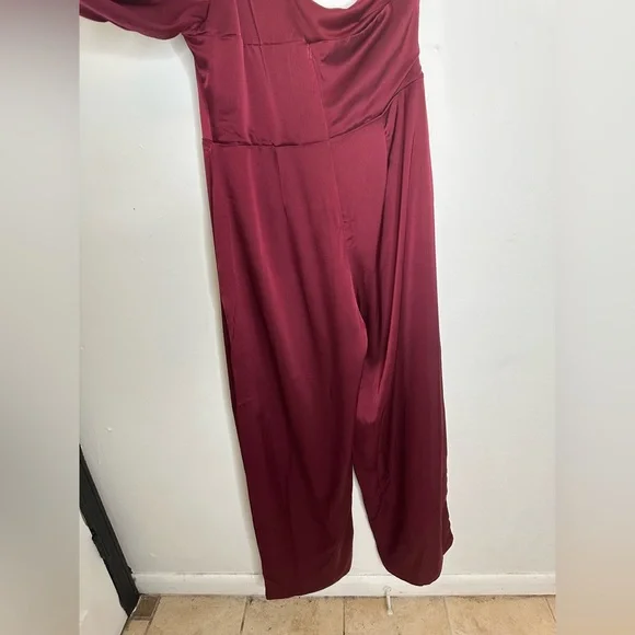 Lulu’s Wine Red Burgundy Satin One-Shoulder Jumpsuit size XL - Picture 12 of 14
